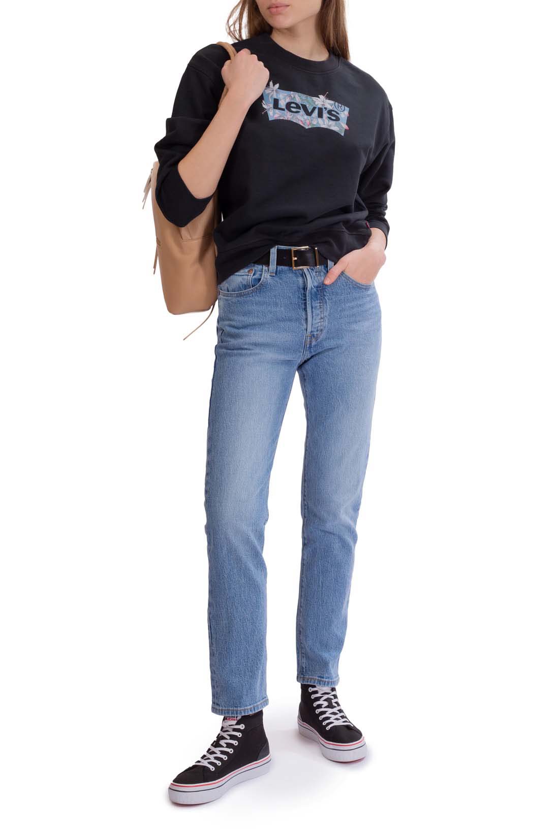 Women's 501 Original Levi's Jeans Medium Light Wash Regular Fit Jeans.