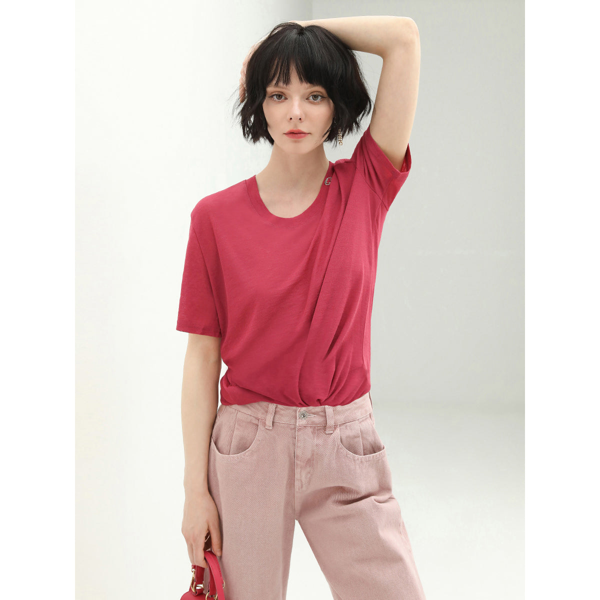 Soft Red Short Sleeve Tee with Logo Tag, Versatile Styling, Comfortable Fabric.-0